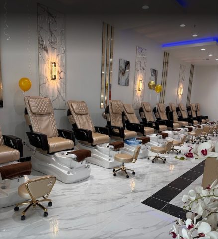 Bộ bàn ghế làm nail hiện đại cho tiệm spa