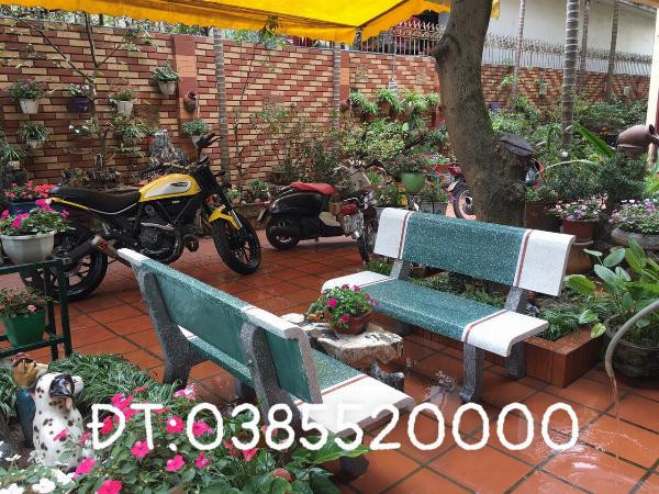 Bộ bàn ghế ngoài trời Hà Nội bằng đá tự nhiên bền đẹp