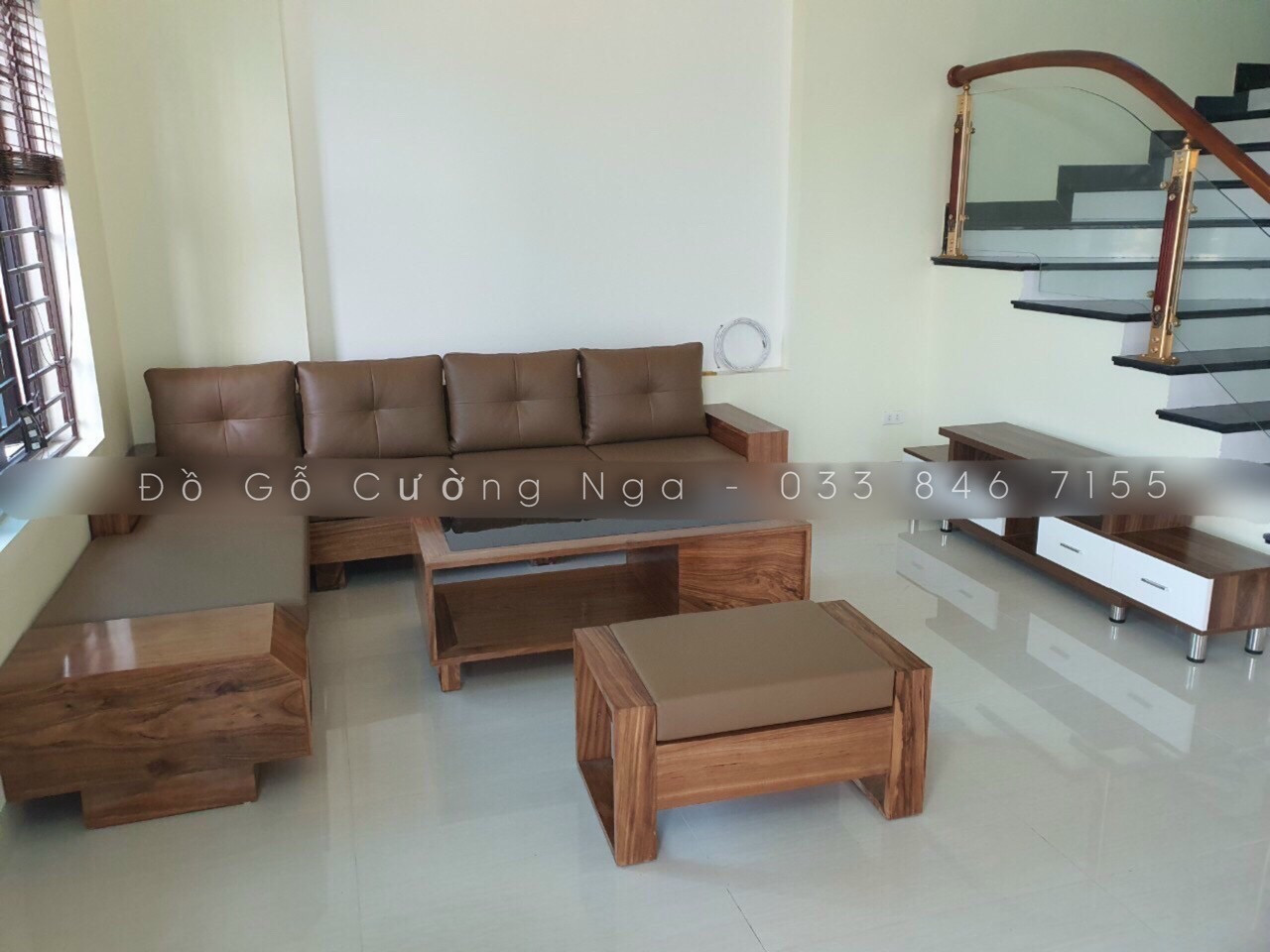 Bộ sofa ghế chữ L bằng gỗ hương đá nệm da kê phòng khách
