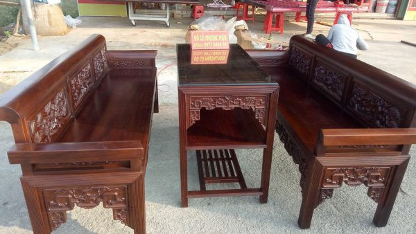 Bộ trường kỷ gỗ gụ chạm tứ quý, một mẫu ghế gỗ cổ điển