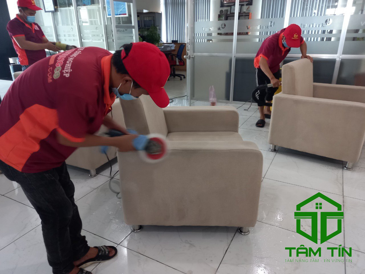 Các loại ghế xoay bọc da và bọc vải