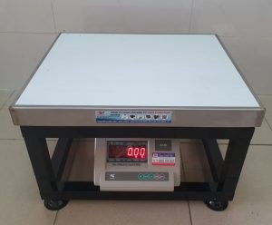 cân bàn ghế ngồi cao, phù hợp cho việc cân vật nặng lên đến 500kg