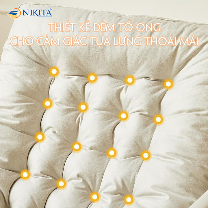 Cận cảnh chất liệu đệm và tay vịn của ghế bập bênh Takeda