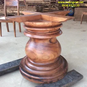 Chân bàn gỗ tiện đẹp tròn với đường kính bụng 38cm vững chãi