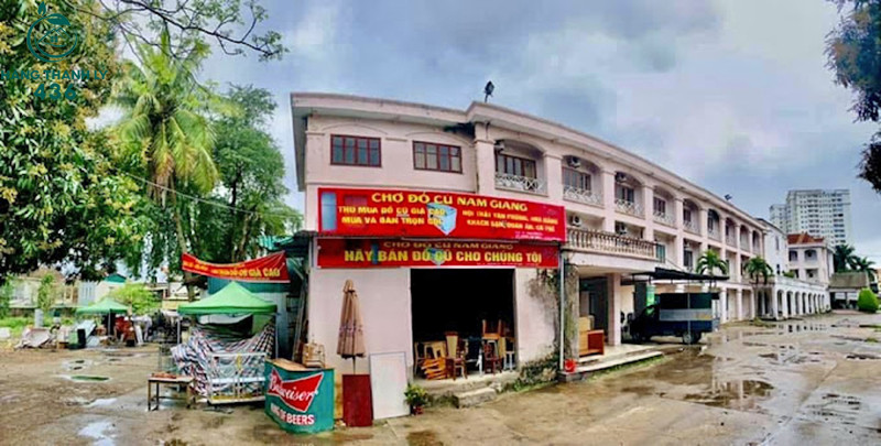 Chợ đồ cũ Nam Giang là chợ lâu đời và nổi tiếng tại Nghệ An