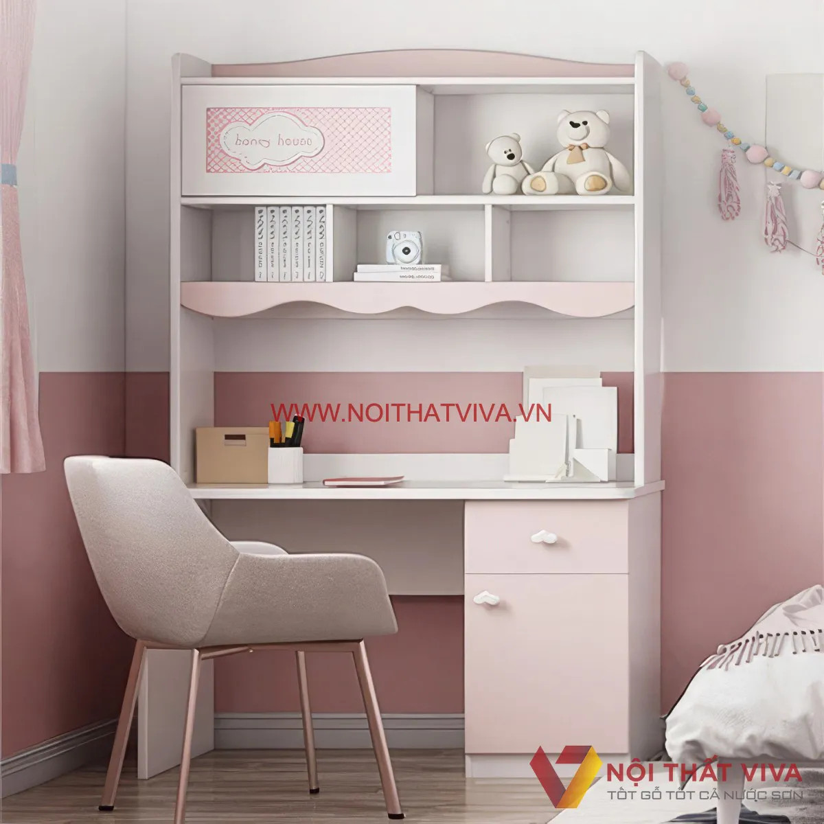 Chọn bàn học gỗ công nghiệp màu sắc tươi sáng cho bé