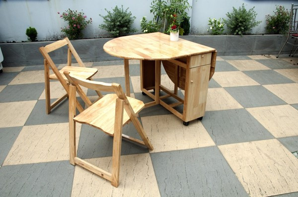 Chốt khóa an toàn của bàn ăn xếp gọn khi gấp lại