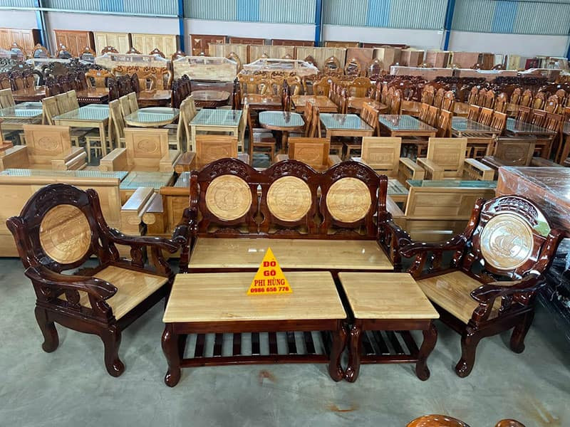 cửa hàng đồ gỗ Phi Hùng chuyên bàn ghế gỗ Vĩnh Long