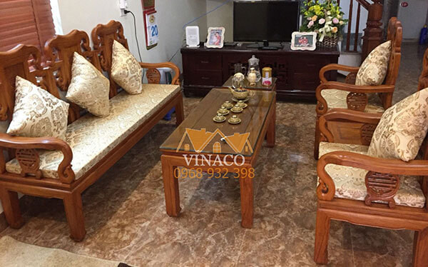 Đệm hoa văn nền vàng đồng sang trọng