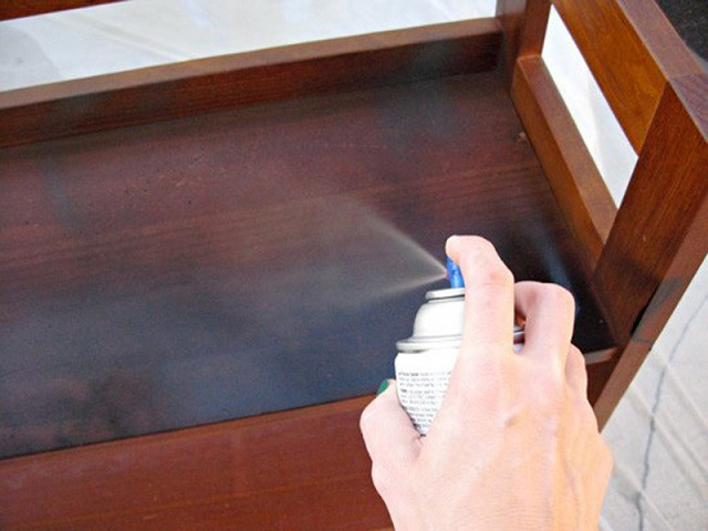 Dụng cụ tự sơn bàn ghế gỗ tại nhà