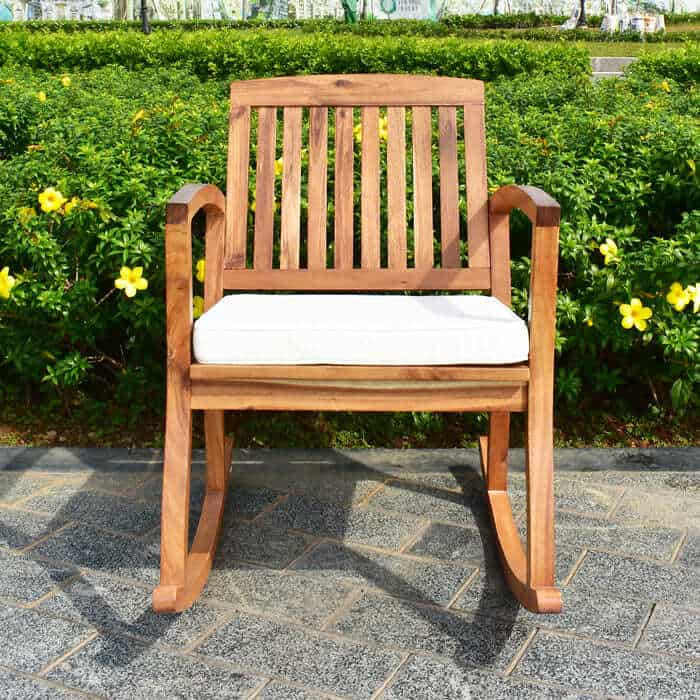 Ghế bập bênh gỗ ngoài trời