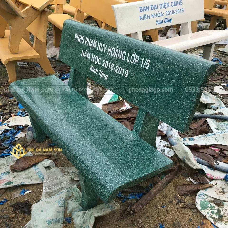 Ghế đá xi măng màu xanh lá, bền đẹp cho mọi không gian
