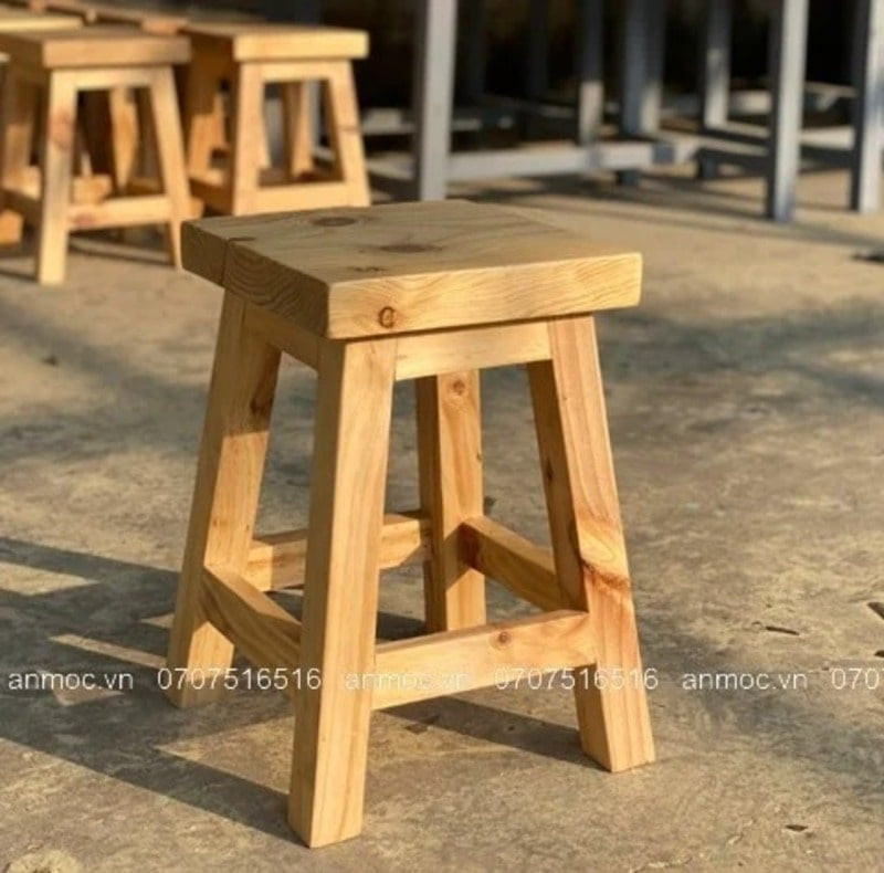Ghế đẩu gỗ vintage giá rẻ mộc mạc