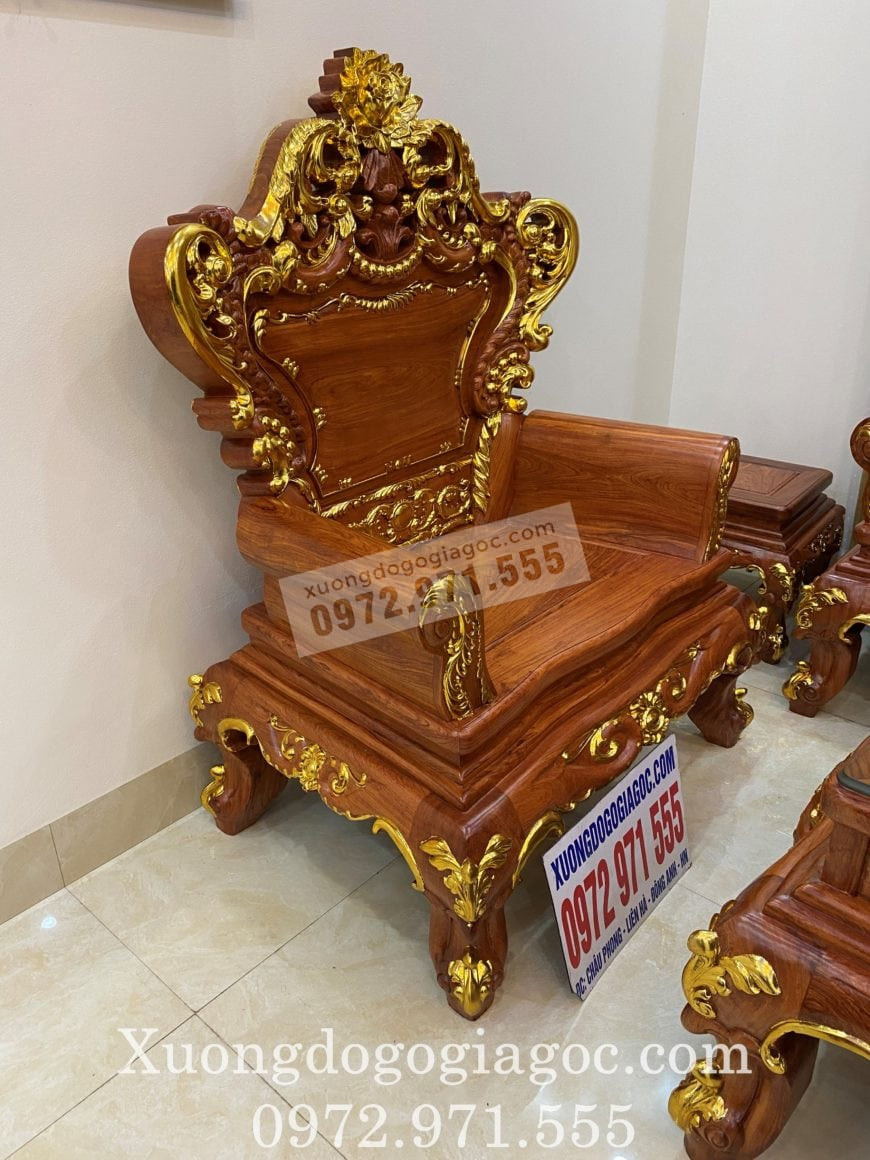 Ghế đơn trong bộ bàn ghế gỗ kiểu hoàng gia