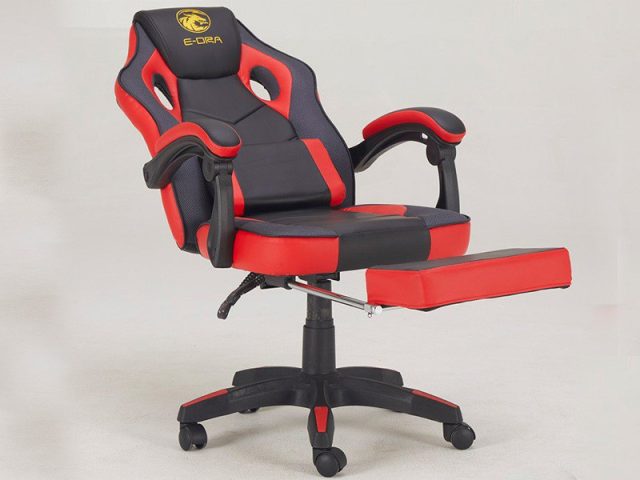 Ghế gaming với thiết kế thể thao, tông màu đen đỏ mạnh mẽ, phù hợp cho không gian giải trí của game thủ.