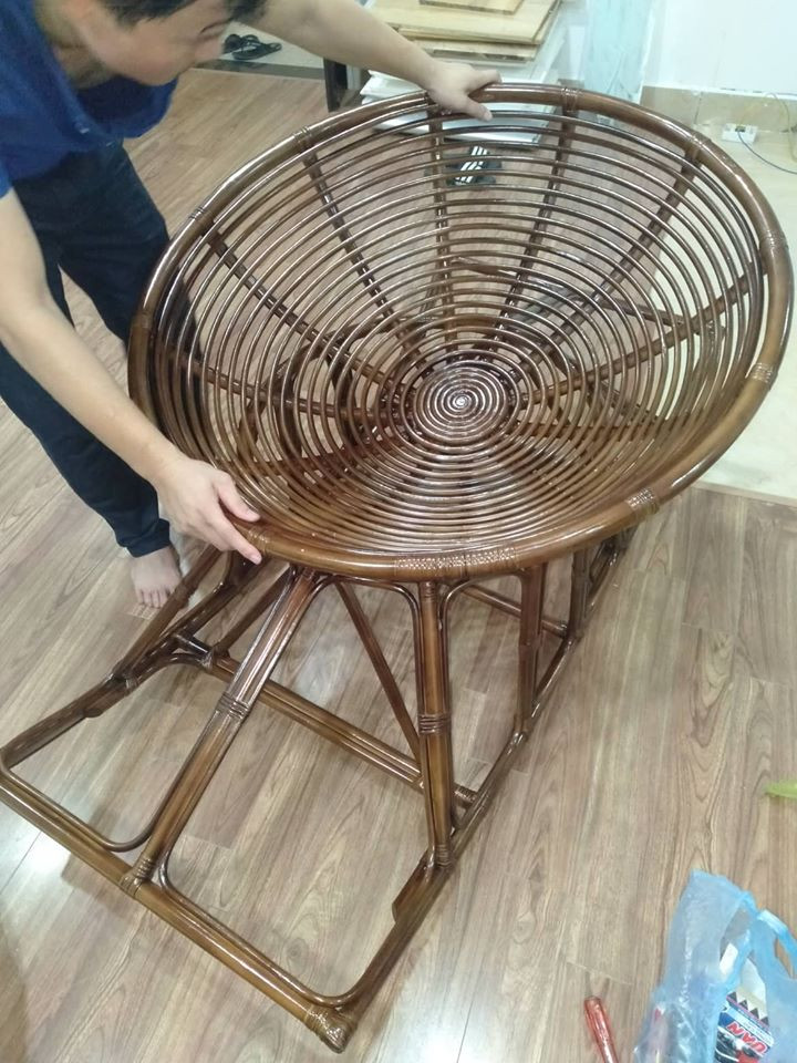 Ghế mây bập bênh với kết cấu chắc chắn, đảm bảo độ bền vượt trội