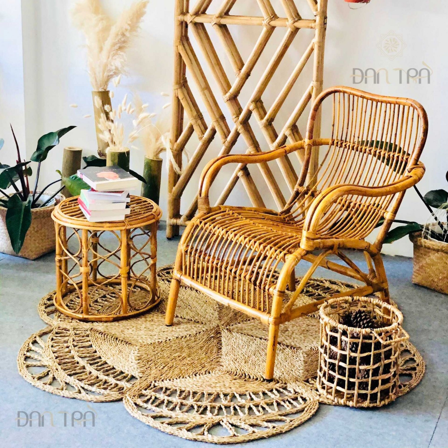 Ghế mây Dương Gia tựa lưng thư giãn, chất liệu mây tre tự nhiên, an toàn cho ban công