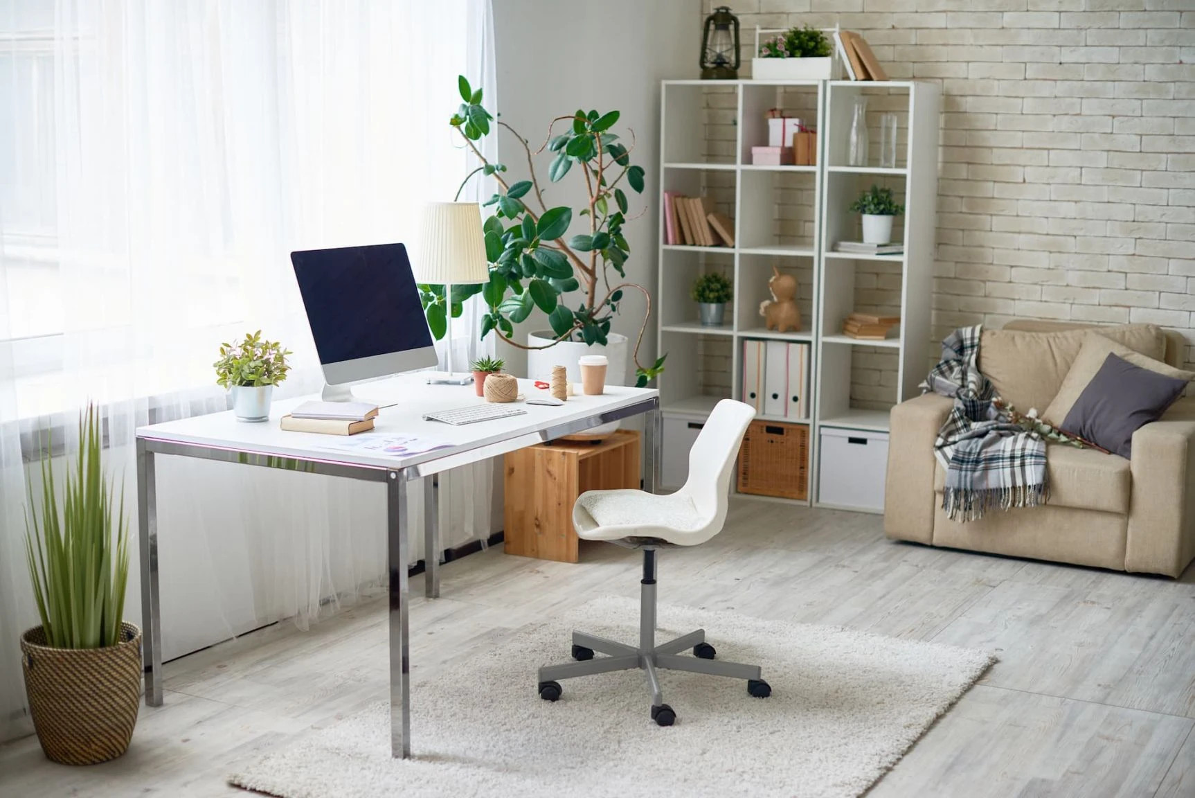 Ghế ngồi học sinh cấp 3 giúp hạn chế tật khúc xạ, bệnh xương khớp