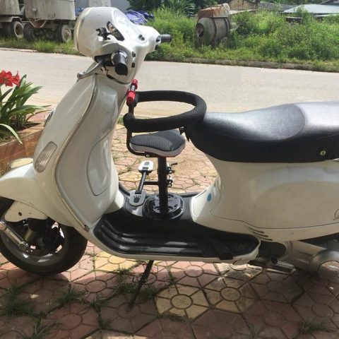 Ghế ngồi xe máy Vespa cho bé GXM-854 với thiết kế chắc chắn