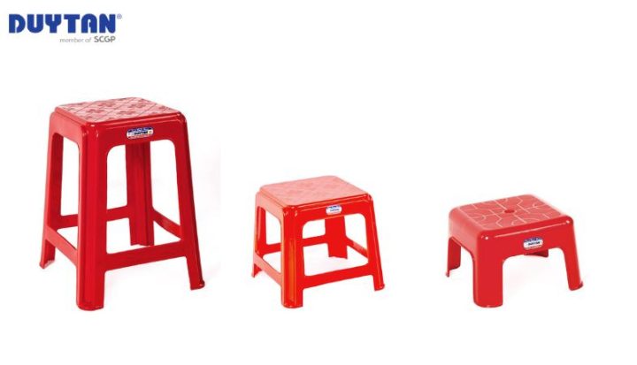 Ghế nhựa vuông Duy Tân có chiều cao phù hợp cho nhiều không gian