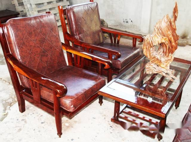 ghế salon thẻ với đệm bọc da hiện đại