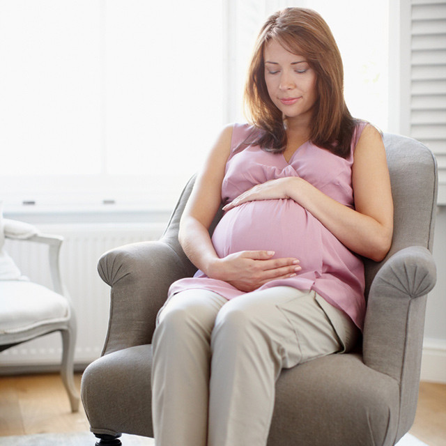 Ghế thư giãn cho mẹ bầu hài hòa với không gian sống