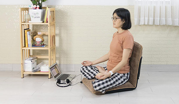 Ghế tựa bệt Tatami Medi nhỏ gọn, lý tưởng để ngồi thiền và thư giãn