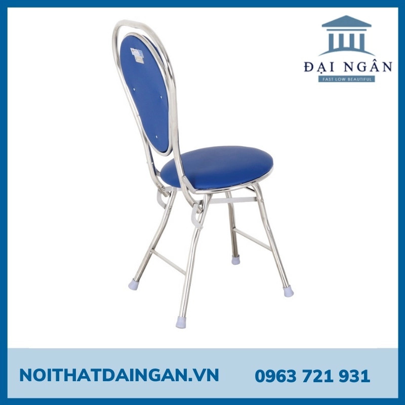 Ghế tựa có nệm kiểu dáng độc đáo, tô điểm cho không gian sống