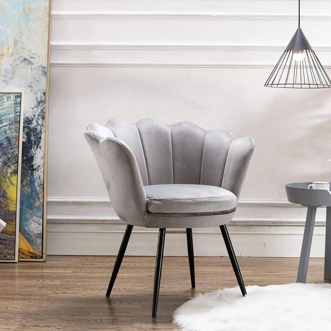 Ghế tựa Velvet với kiểu dáng như bông hồng cách điệu