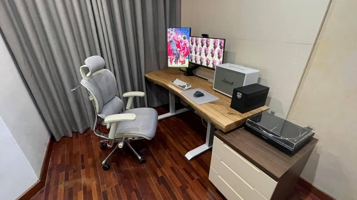 Ghế văn phòng VChair với thiết kế hiện đại, tập trung hỗ trợ tối ưu cột sống