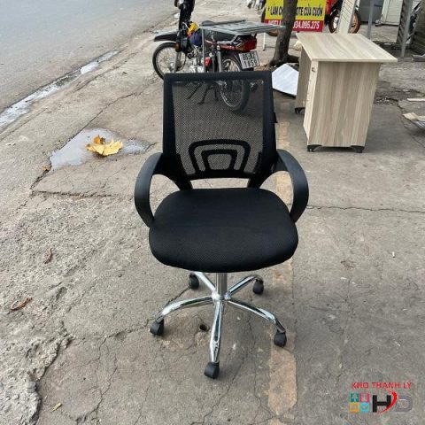 Ghế xoay Tân Hoà lưng lưới màu đen hiện đại