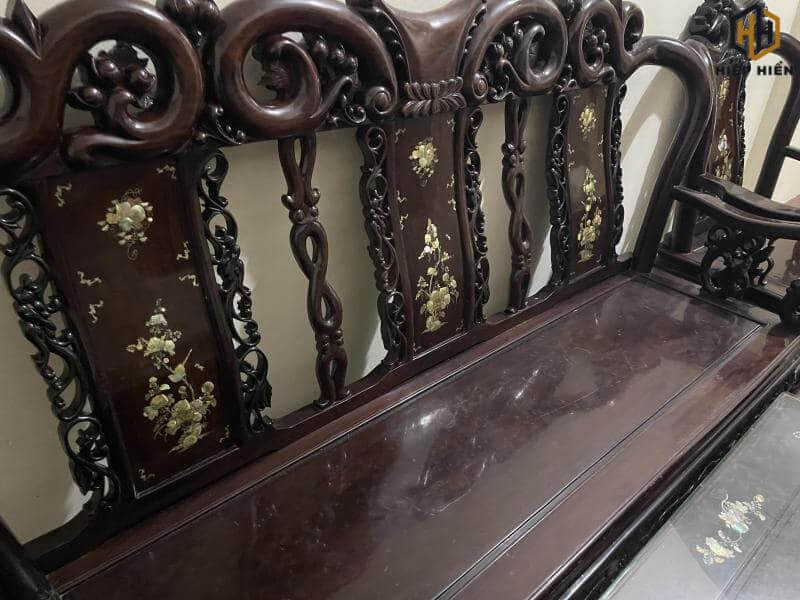 Giá bàn ghế gỗ khảm trai trên thị trường