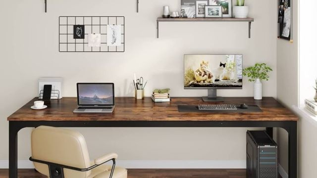 Góc làm việc tại nhà tone nâu be