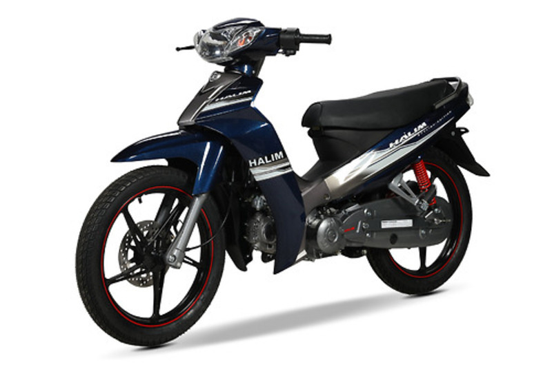 Halim Sirius 50cc là lựa chọn hoàn hảo cho bạn học sinh nữ yêu thích phong cách thể thao, hiện đại với thiết kế góc cạnh