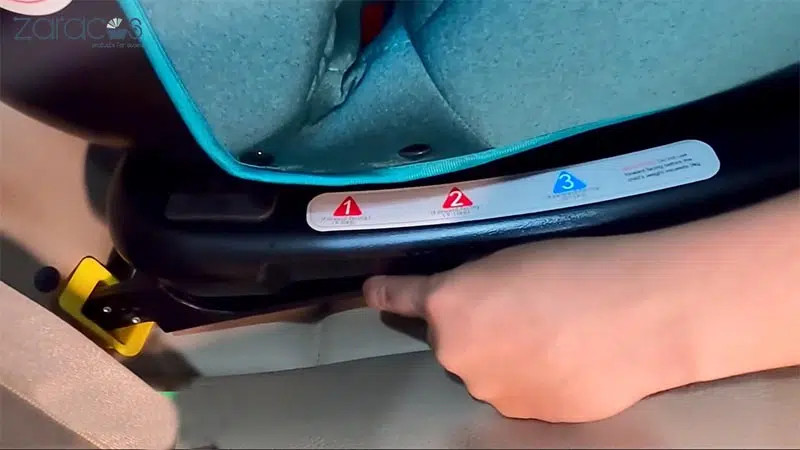 Hệ thống Isofix trên ghế oto Zaracos giúp lắp đặt dễ dàng