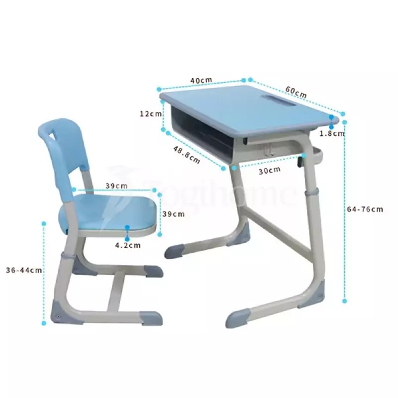 Hình ảnh một học sinh đang ngồi học trên bàn ghế tiêu chuẩn