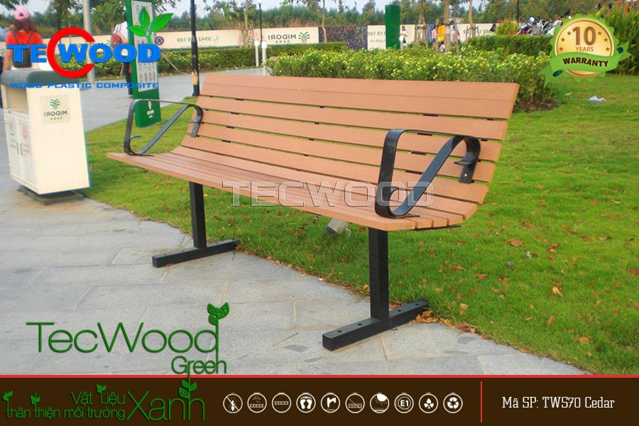 Hình ảnh thực tế của ghế băng nhựa giả gỗ ngoài trời chịu lực tốt