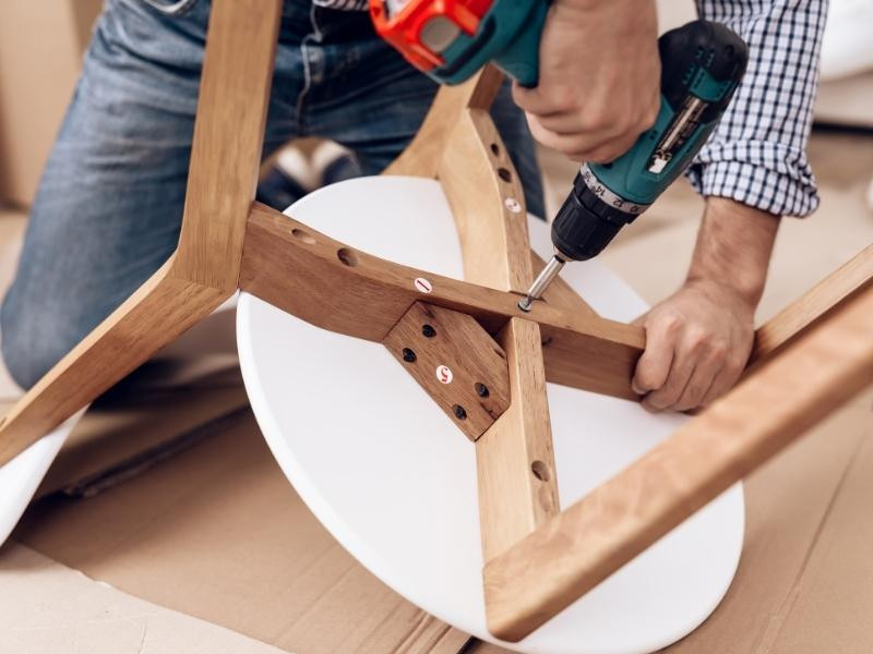 Hướng dẫn chi tiết lắp đặt bộ bàn ghế giá rẻ dưới 1 triệu tại nhà đơn giản.