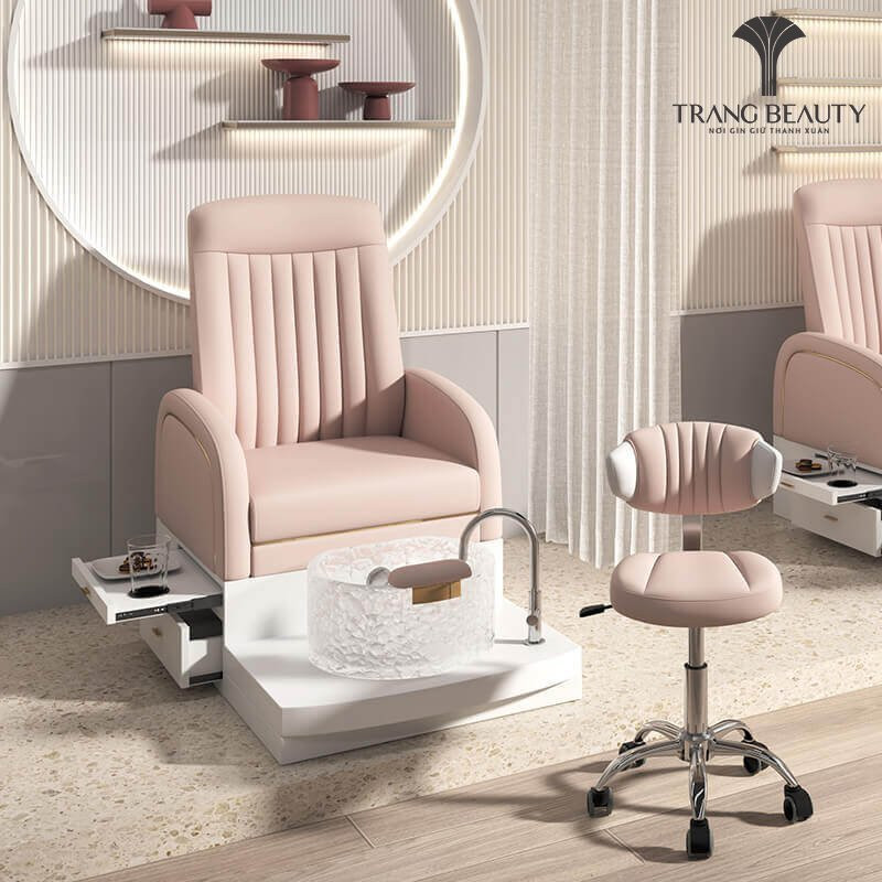 Khách hàng sẽ cảm thấy dễ chịu hơn trên những chiếc ghế làm móng chân phong cách sofa này