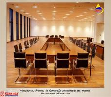 Không gian phòng họp sang trọng với bộ bàn ghế Xuân Hòa tại Trung Tâm Hội Nghị Quốc Gia