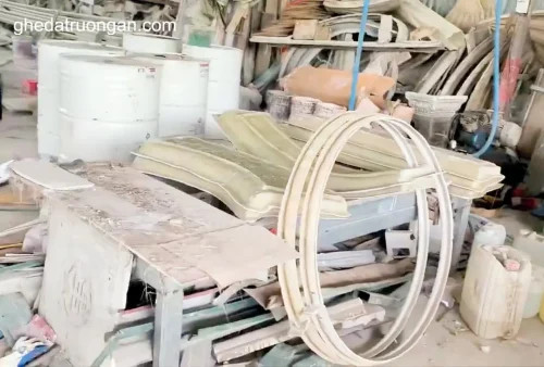 Khuôn bàn ghế xi măng giả gỗ hình tròn