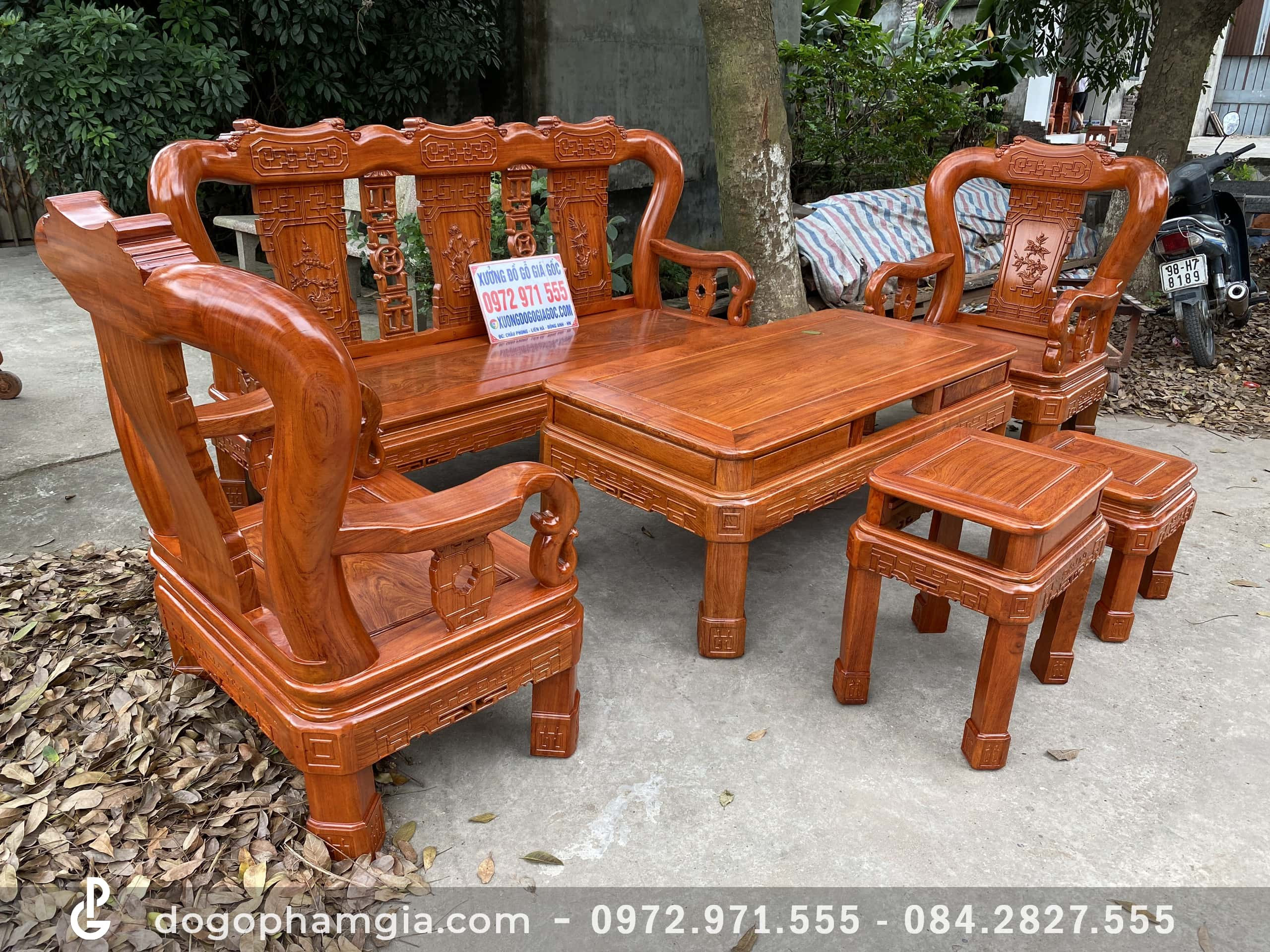 Kiểm tra kỹ lưỡng mặt sau bàn ghế Minh Quốc Triện