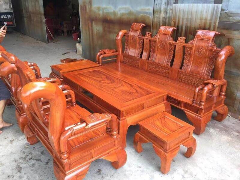 Lựa chọn giá thành bộ bàn ghế Tần Thủy Hoàng