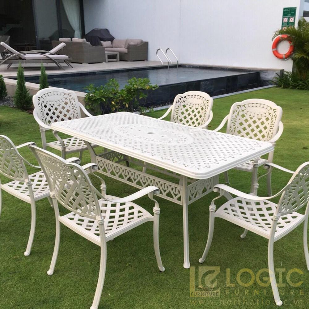 lựa chọn không gian bàn ghế uống nước ngoài trời