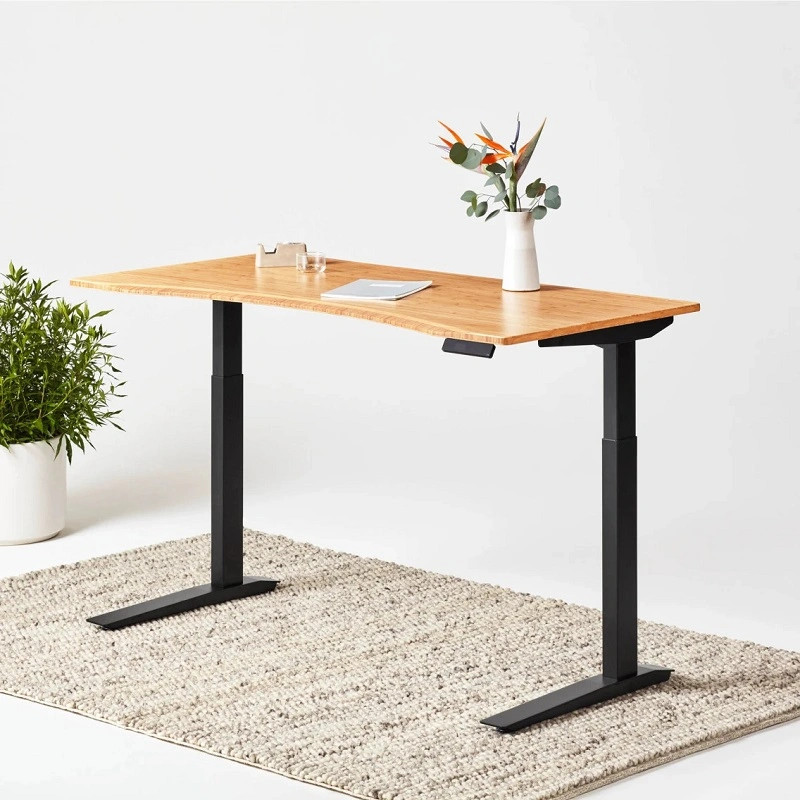 Mặt bàn làm việc gỗ tự nhiên Dergo với thiết kế công thái học, bo cong mềm mại