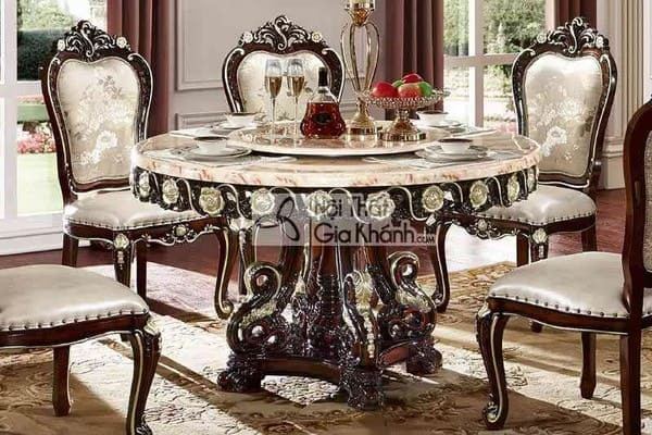 Mẫu bàn ăn chung cư gỗ tự nhiên tròn sang trọng