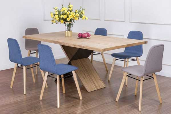 Mẫu bàn ăn gỗ chân sắt phong cách hiện đại 2