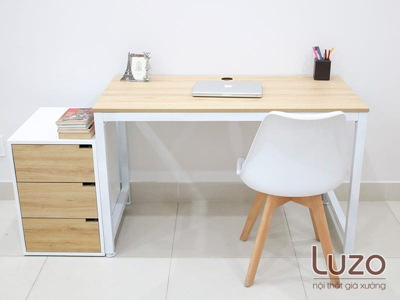 Mẫu bàn học sinh cấp 2 giá rẻ M2C22 nhỏ gọn với ngăn lưu trữ tiện lợi