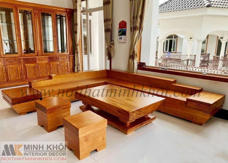 Mẫu bộ bàn ghế gỗ gõ đỏ nguyên khối sang trọng, khẳng định giá trị bền vững và thẩm mỹ cho phòng khách