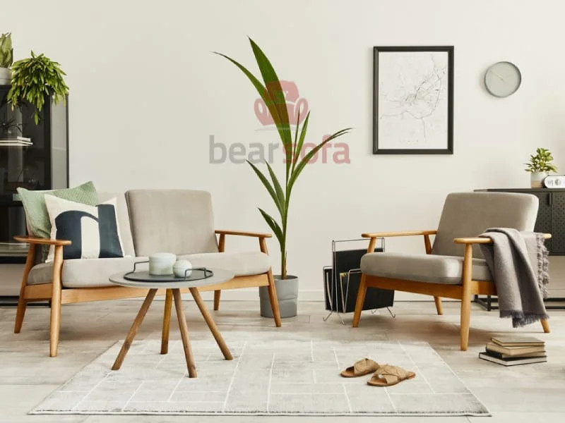 Một bộ miếng lót ghế gỗ hoàn chỉnh trên ghế phòng khách